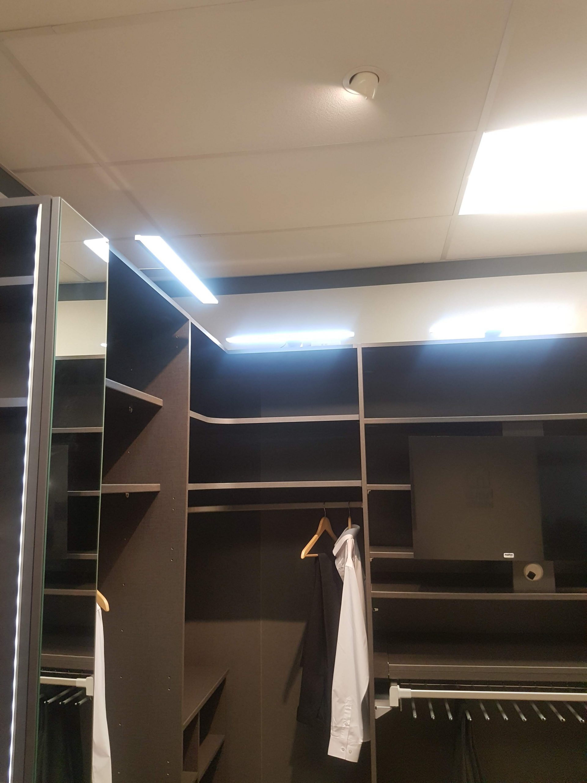 Ex Display Nolte Walk in Wardrobes ] The Used Kitchen Company