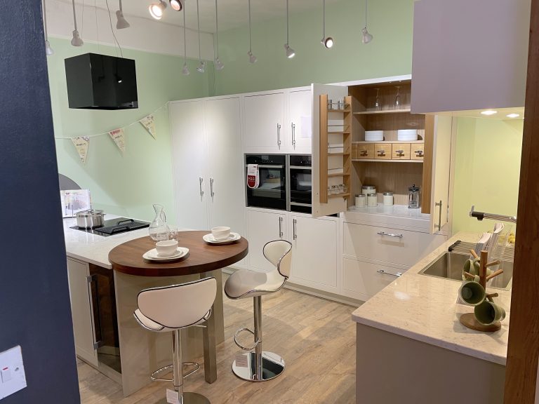 ExDisplay Kitchen, Island and Appliances The Used Kitchen Company