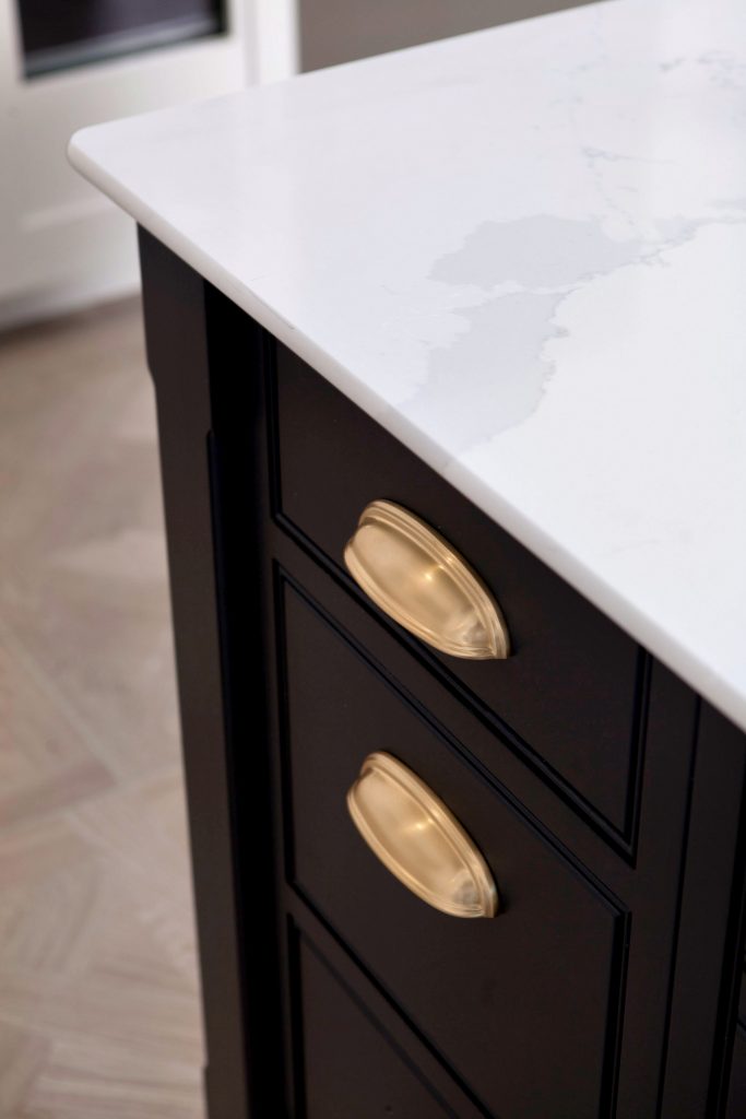 ExDisplay Kitchen Island, Appliances The Used Kitchen Company