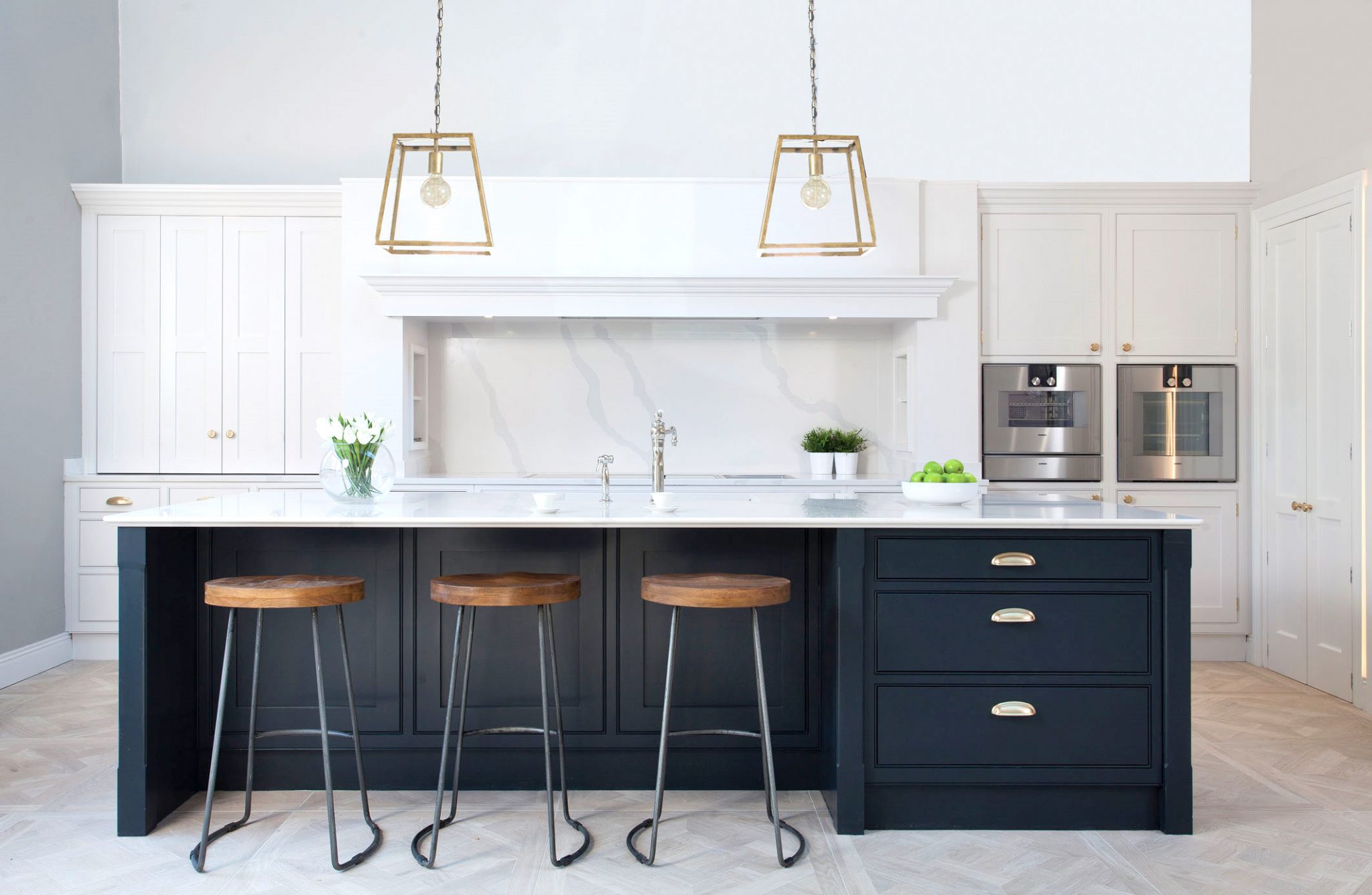 ExDisplay Kitchen Island, Appliances The Used Kitchen Company