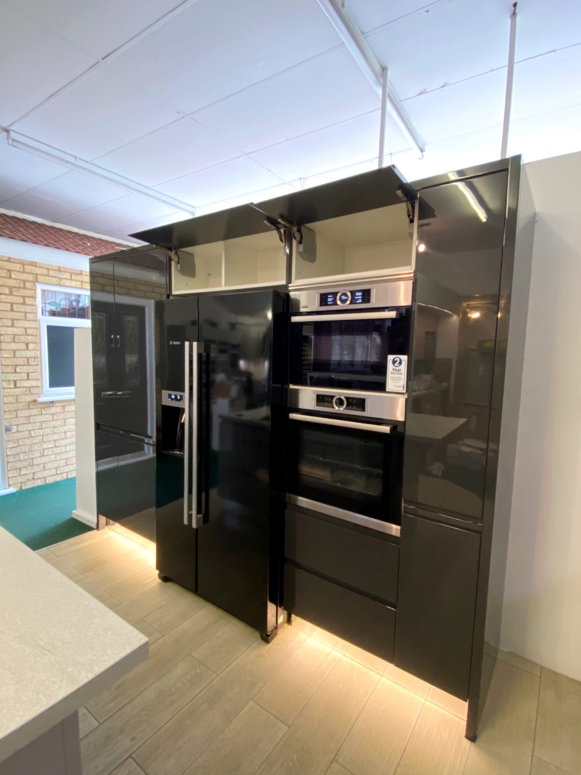 ExDisplay Kitchen, Island, Appliances The Used Kitchen Company