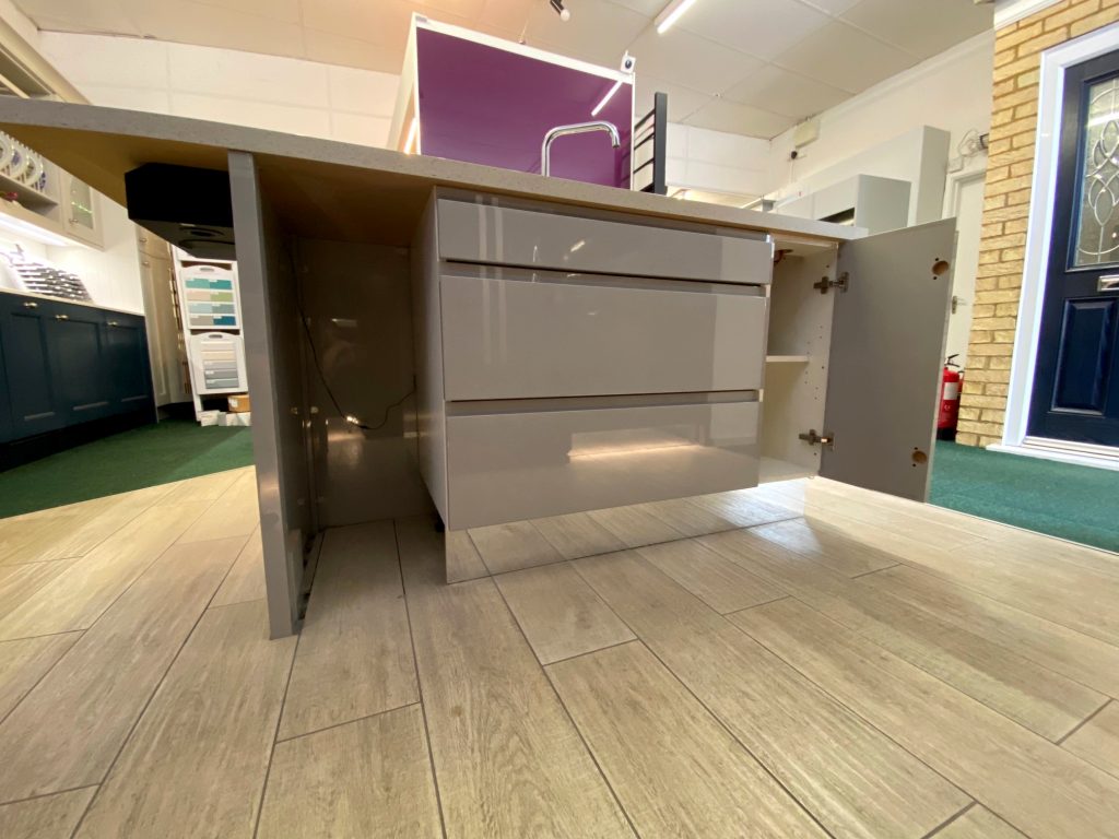 ExDisplay Kitchen, Island, Appliances The Used Kitchen Company