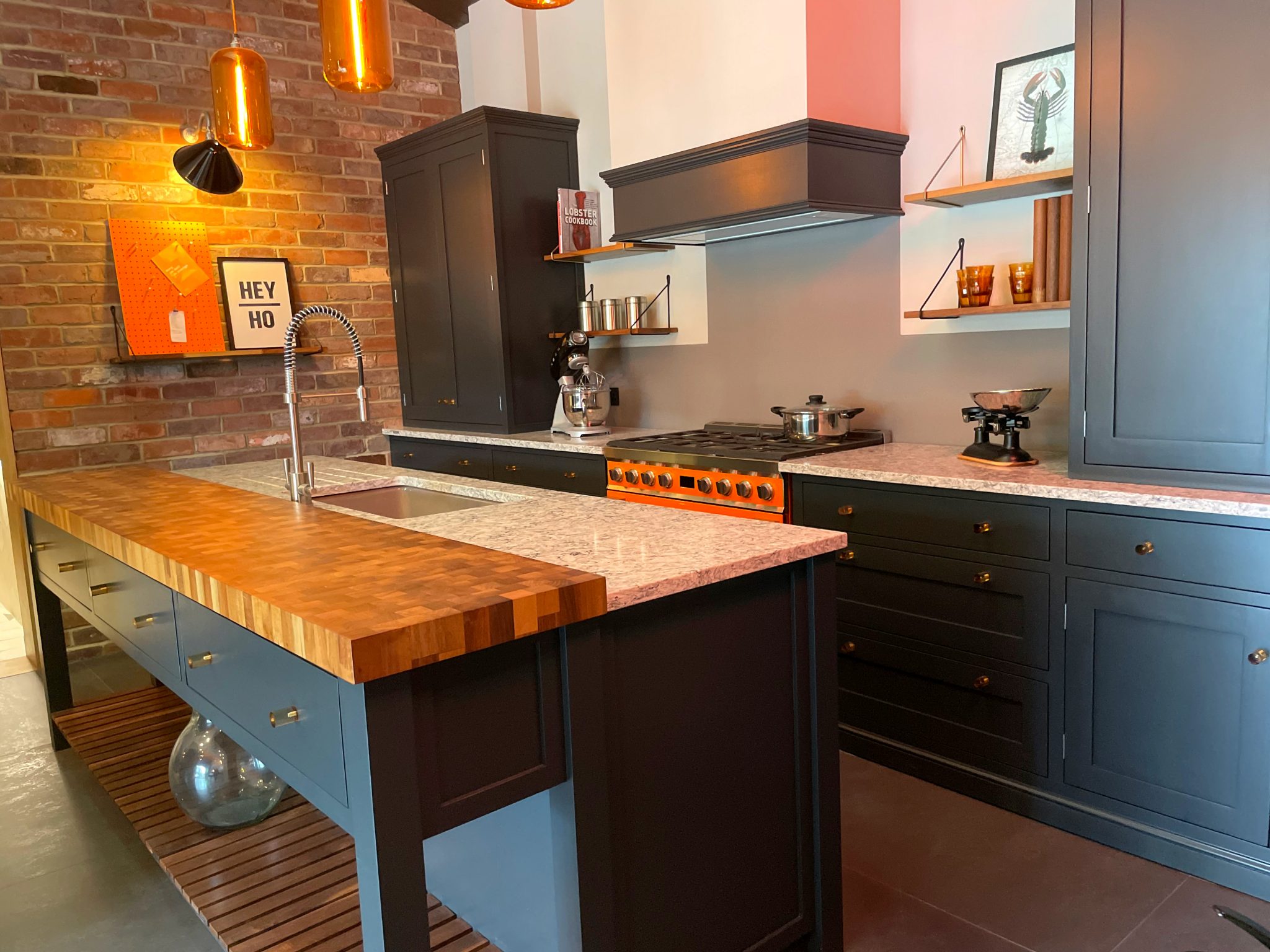 Ex Display Kitchen, Island and Appliances The Used Kitchen Company