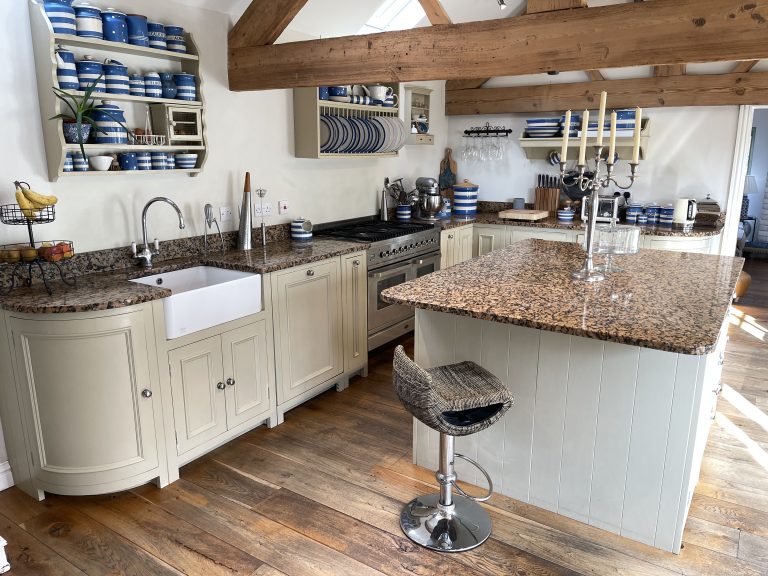 Neptune Kitchen with Island, Worktops and Brittania Range Cooker Used