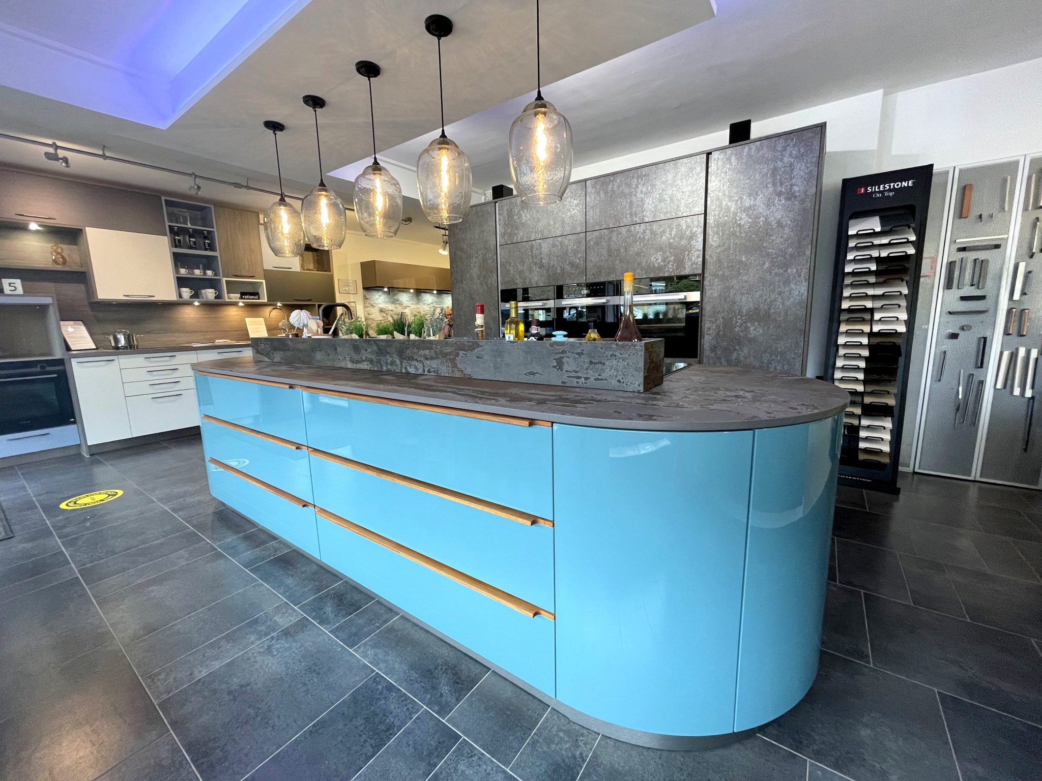 Stormer Kitchen Ex Display Stormer Kitchen with Island and Dekton Worktops - The Used ...