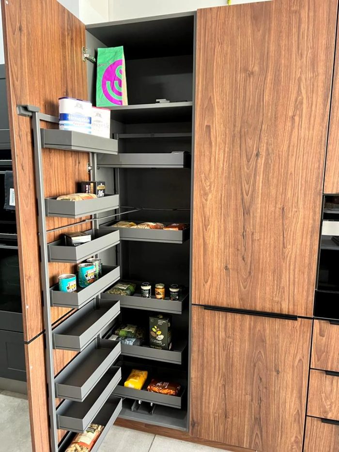 Ex Display Hacker Kitchen Units The Used Kitchen Company