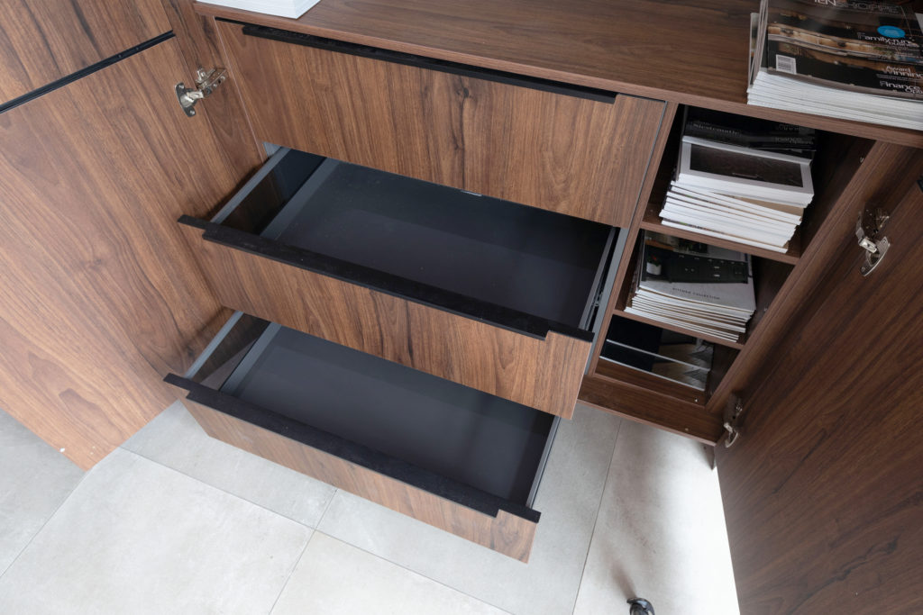 Ex Display Hacker Kitchen Units The Used Kitchen Company