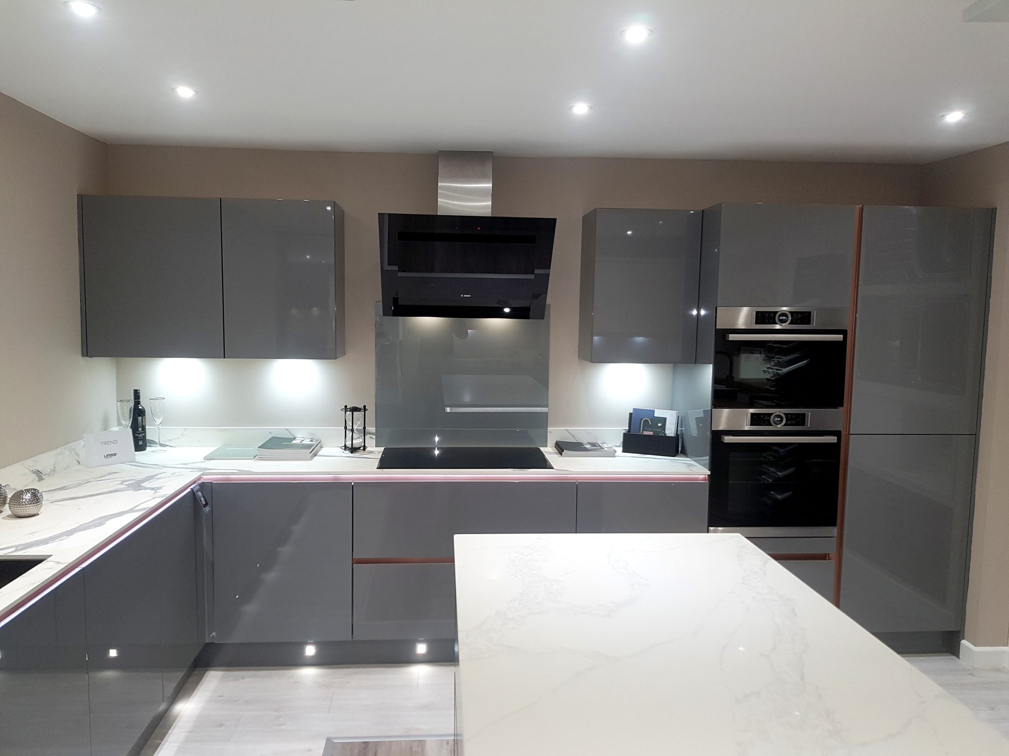 Ex Display Symphony Kitchen (Island not included) The Used Kitchen