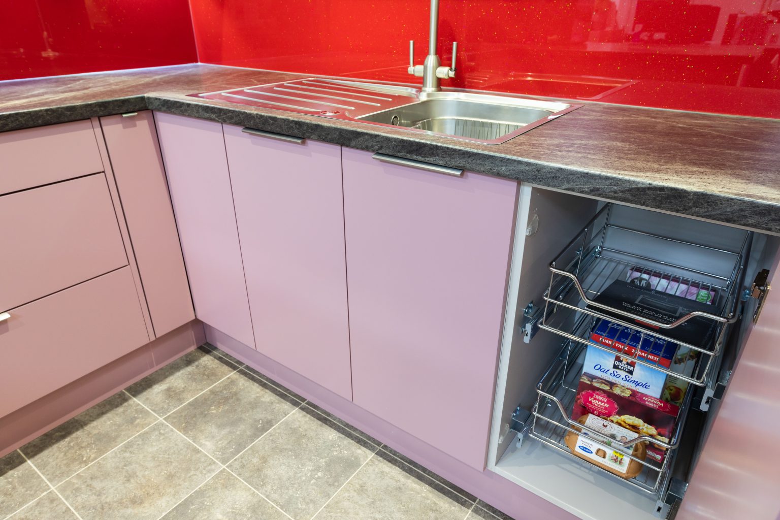 Ex Display Masterclass Pink Kitchen with Worktops and Appliances