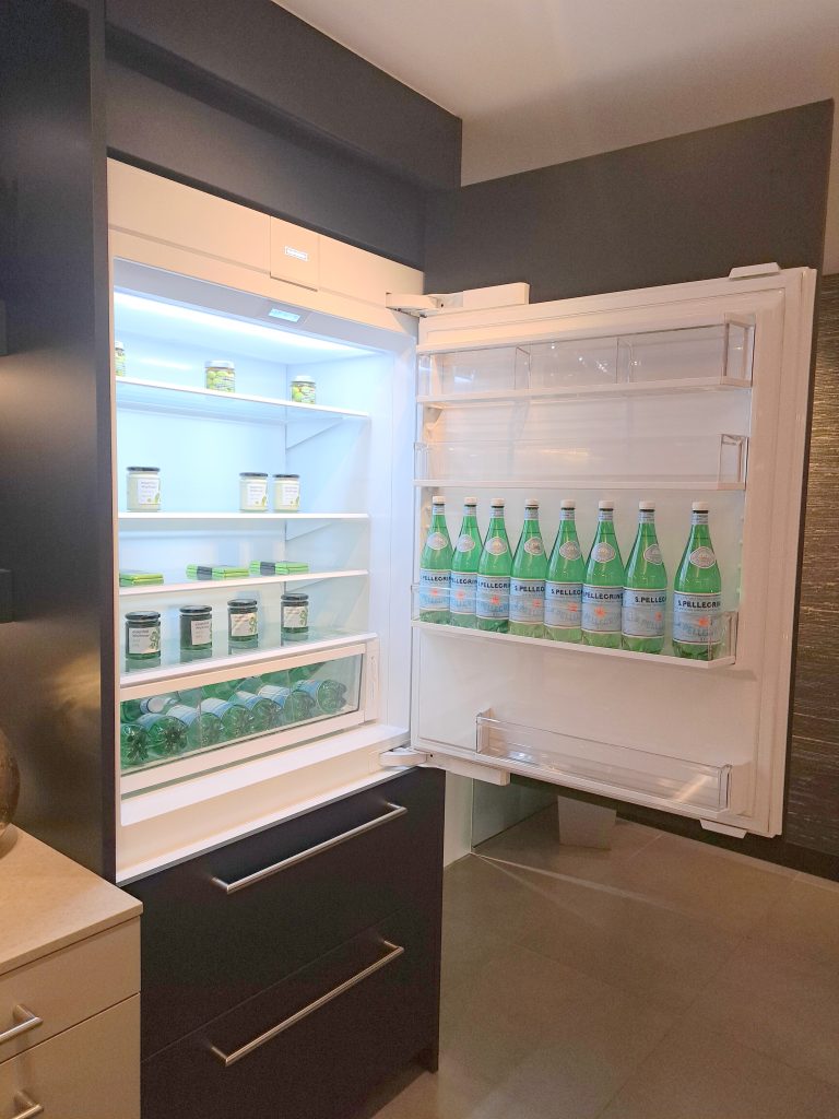 Ex Display Sub Zero Fridge/Freezer The Used Kitchen Company