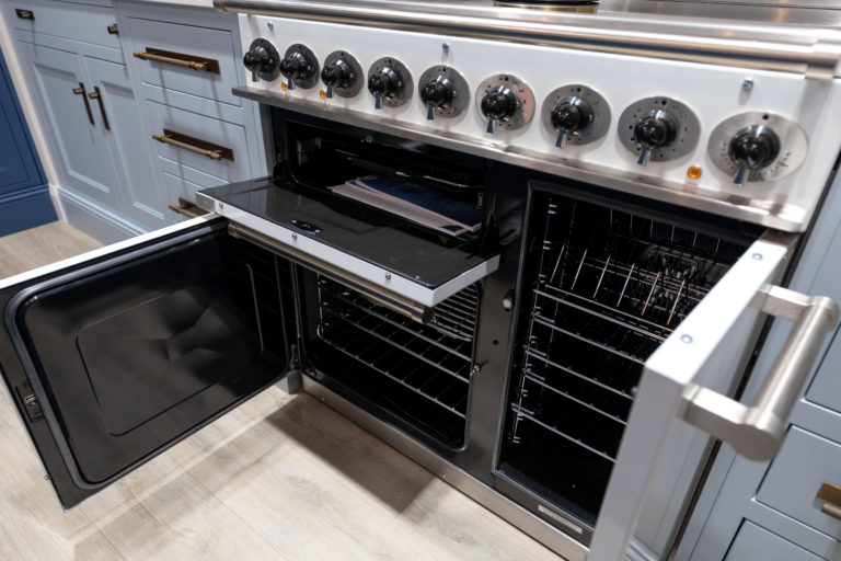 Sutton Display Stand Ex Display Sutton Kitchen | The Used Kitchen Company