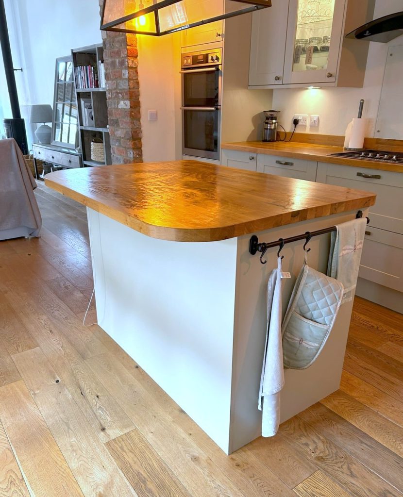 Howdens Kitchen with Island The Used Kitchen Company