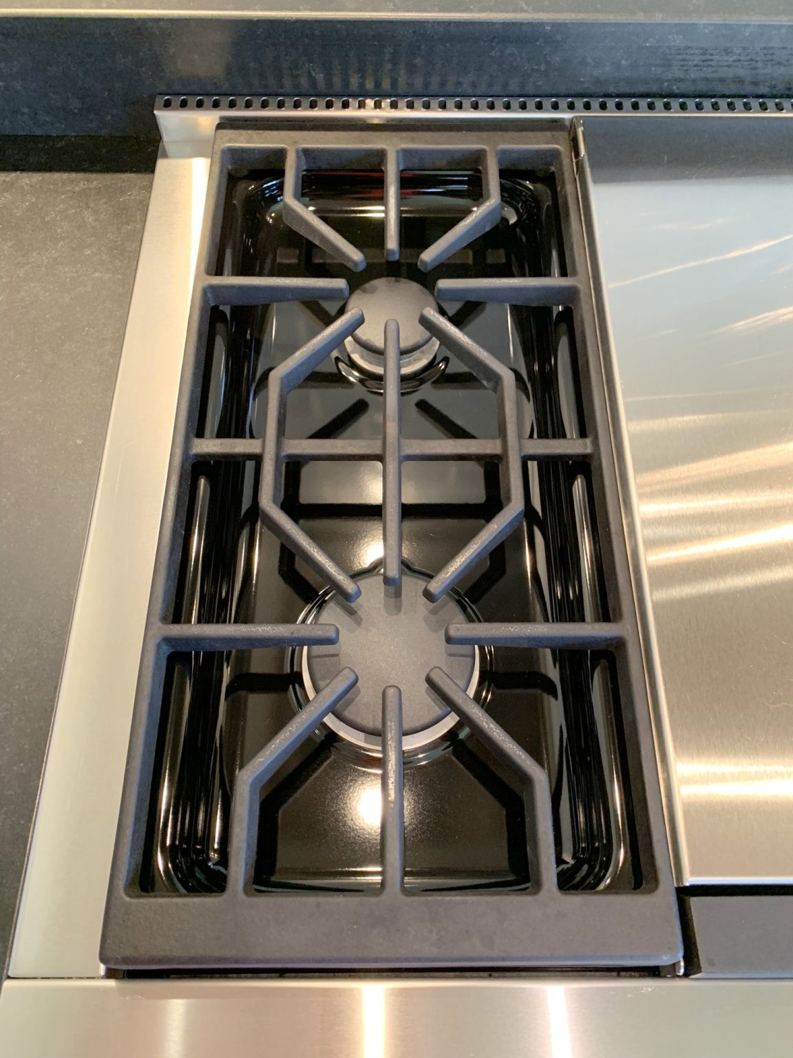 Wolf Range with Griddle/Teppanyaki (Natural Gas) Used The Used