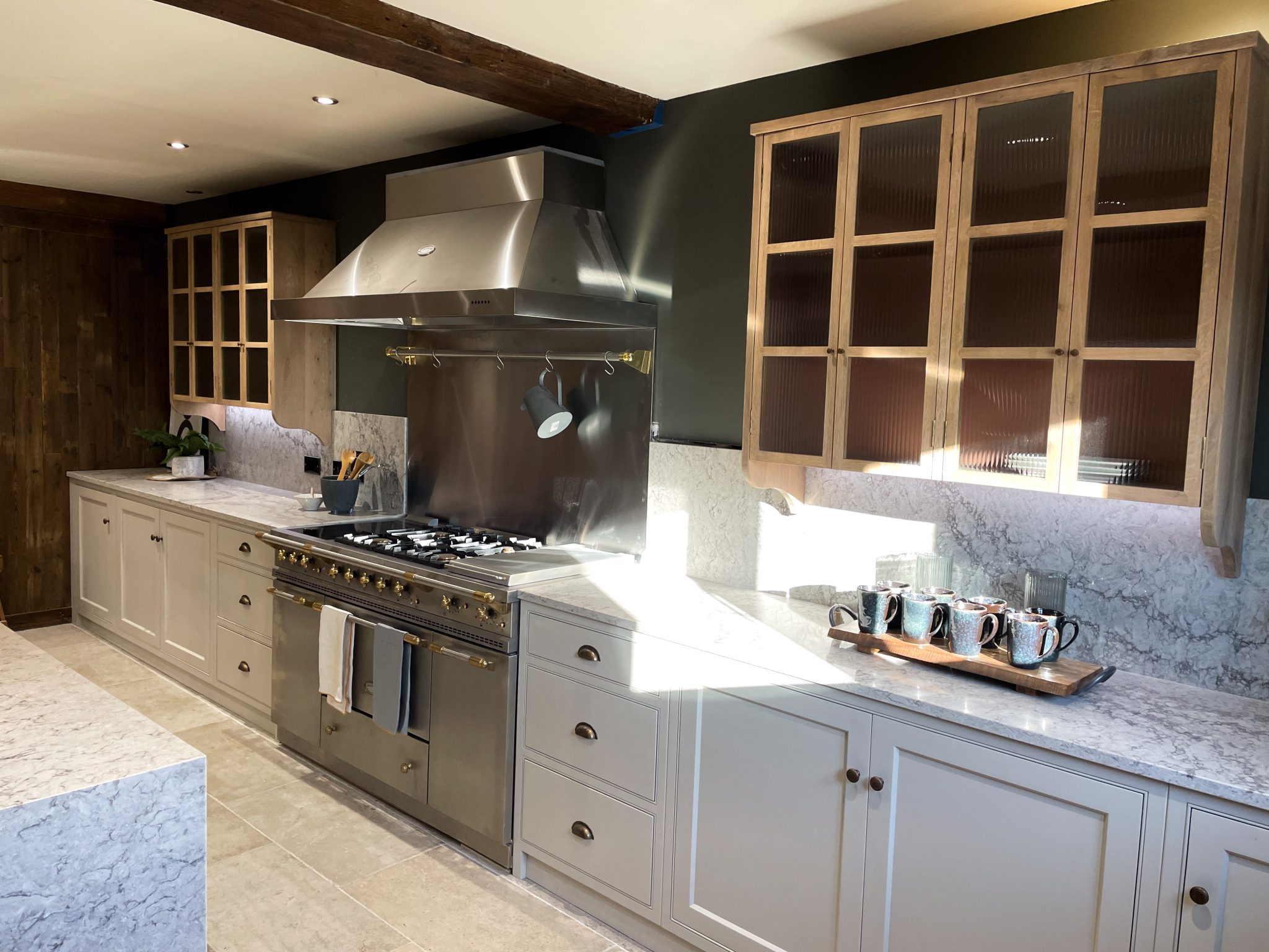 The Used Kitchen ] Ex Display Engineered oak and Painted Kitchen