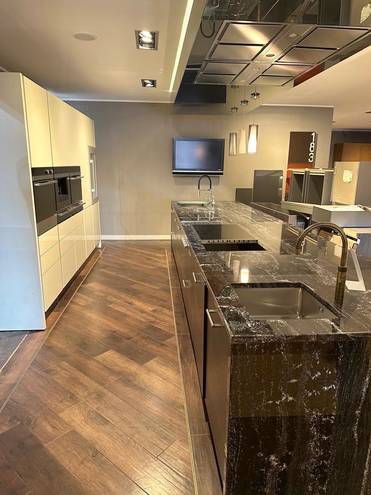 Ex Display Kitchen With Island Worktops and Appliances The Used