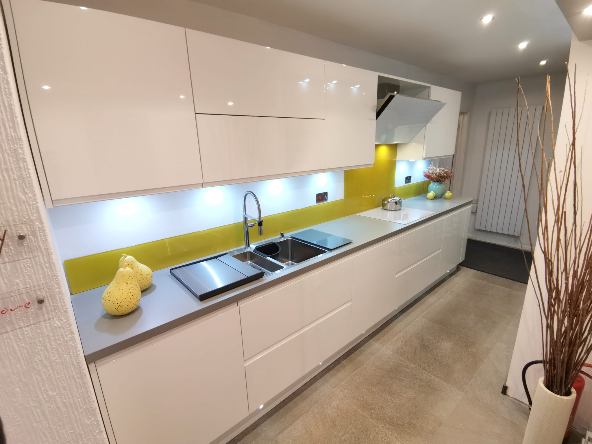 Ex-Display & Used Designer Kitchens For Sale | The Used Kitchen Company