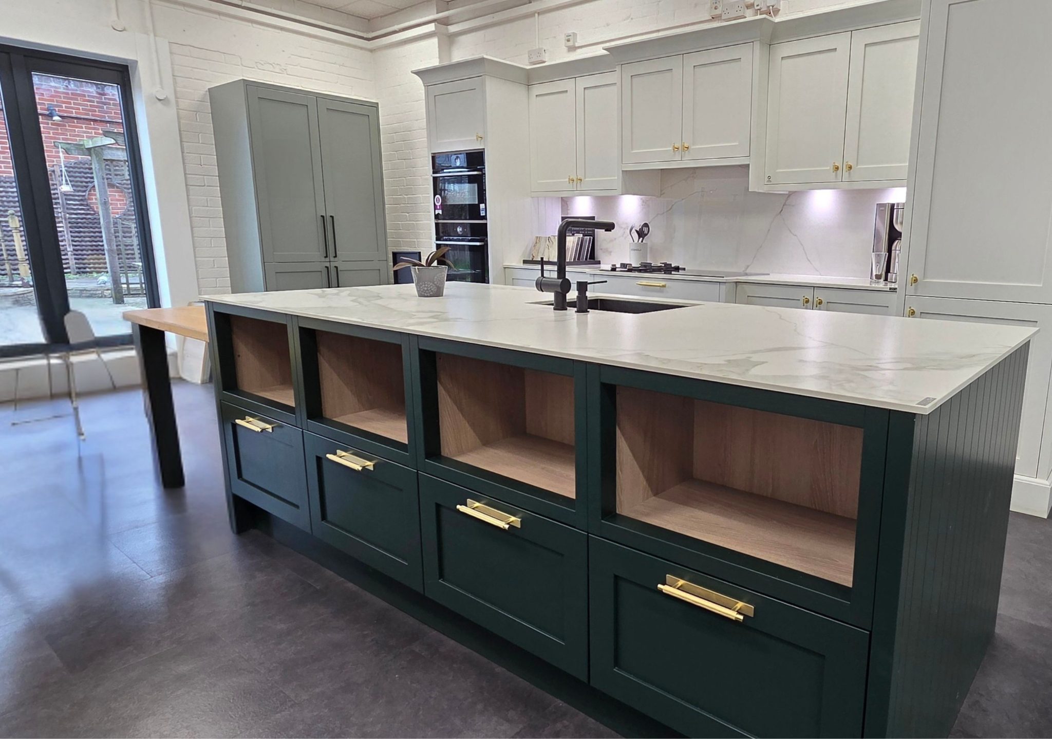 Sheraton Sterling White ] The Used Kitchen Company