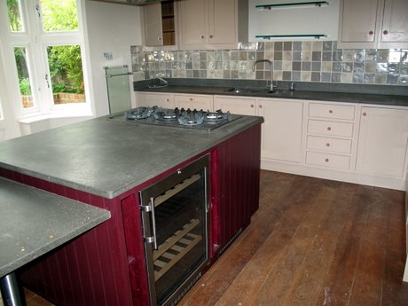 Approx 6 year old kitchen with Basalt worktops and appliances