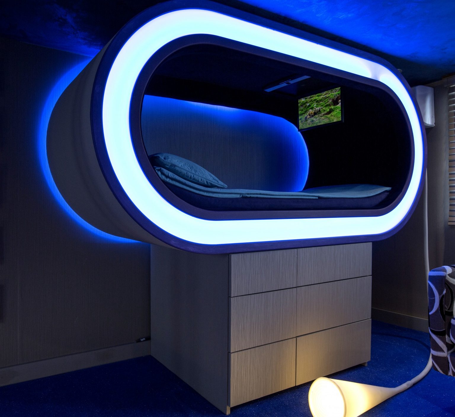 Bespoke Capsule/Pod Japanese Bed Used The Used Kitchen Company