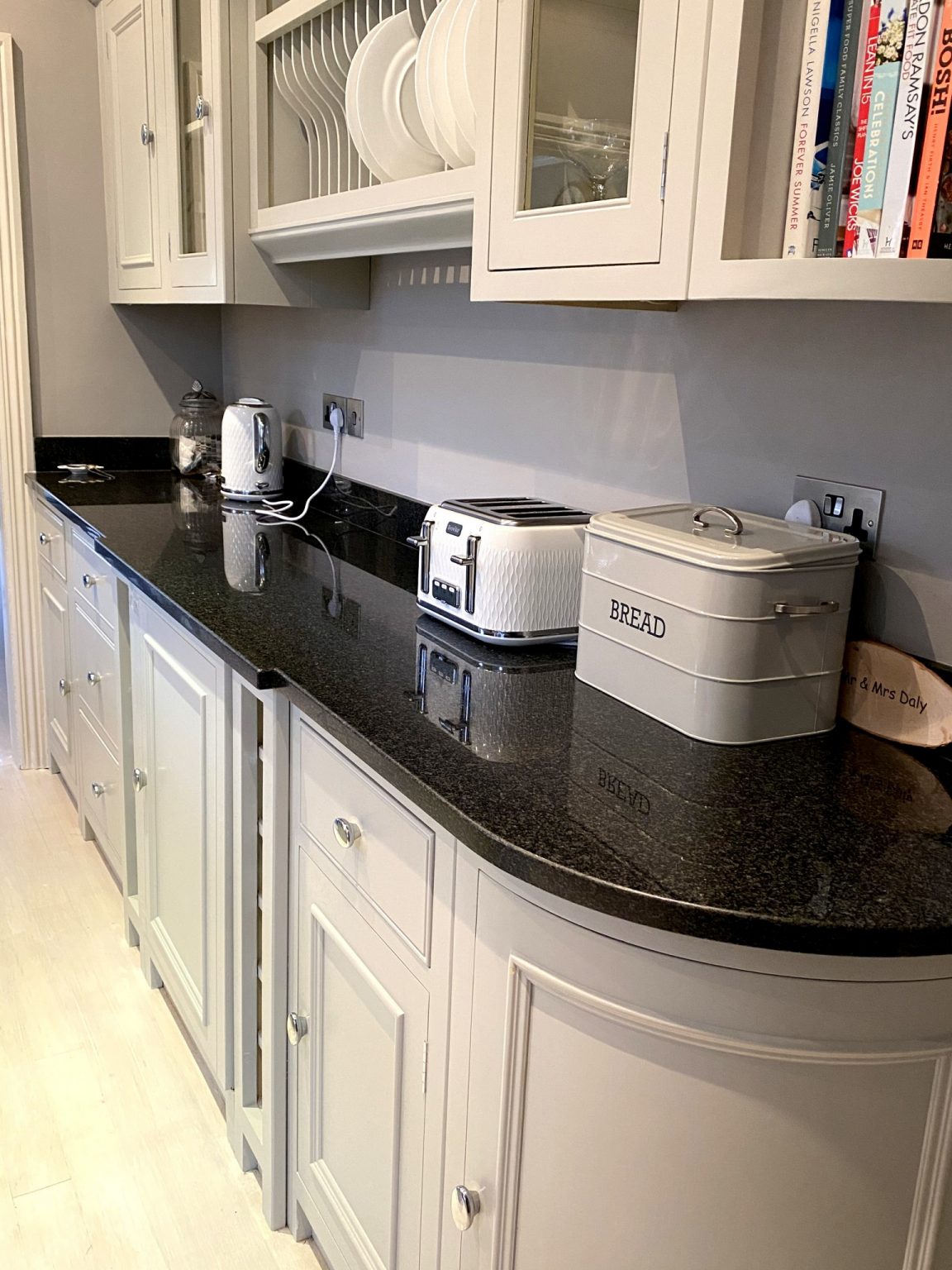 Neptune Chichester Kitchen with Island and Worktops Used The Used