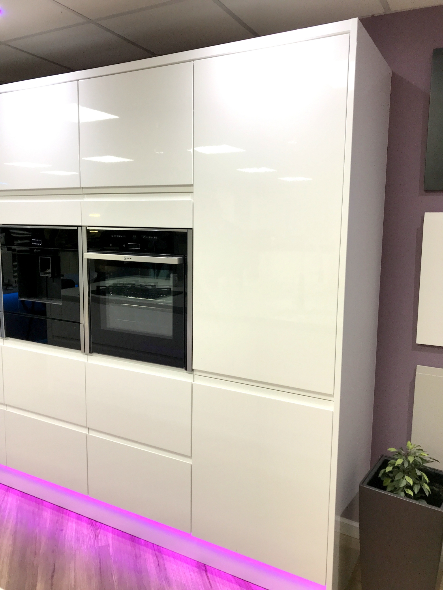 Ex Display Lucerta White Gloss Kitchen } The Usd Kitchen Company